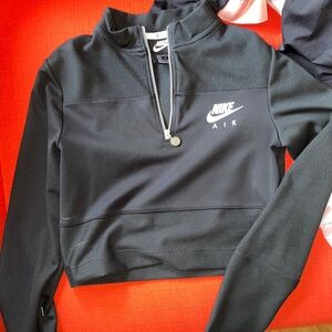 Women’s Nike Air Cropped Quarter Zip